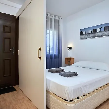 Fuer 4 Personen Ca 45 Qm In Empuriabrava, Costa Brava Golf De Roses Apartment